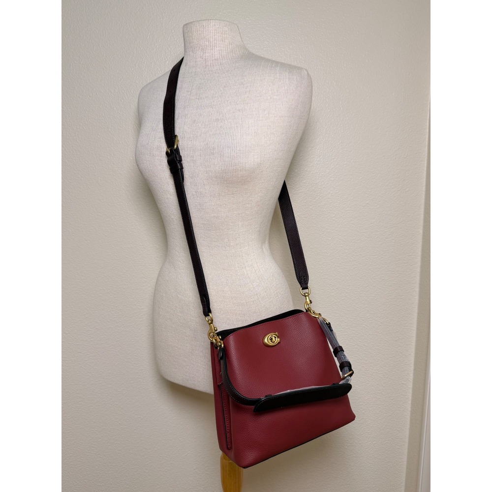 NWOT Coach Willow Bucket Bag C3766 Colorblock Burgundy Leather Crossbody Dustbag